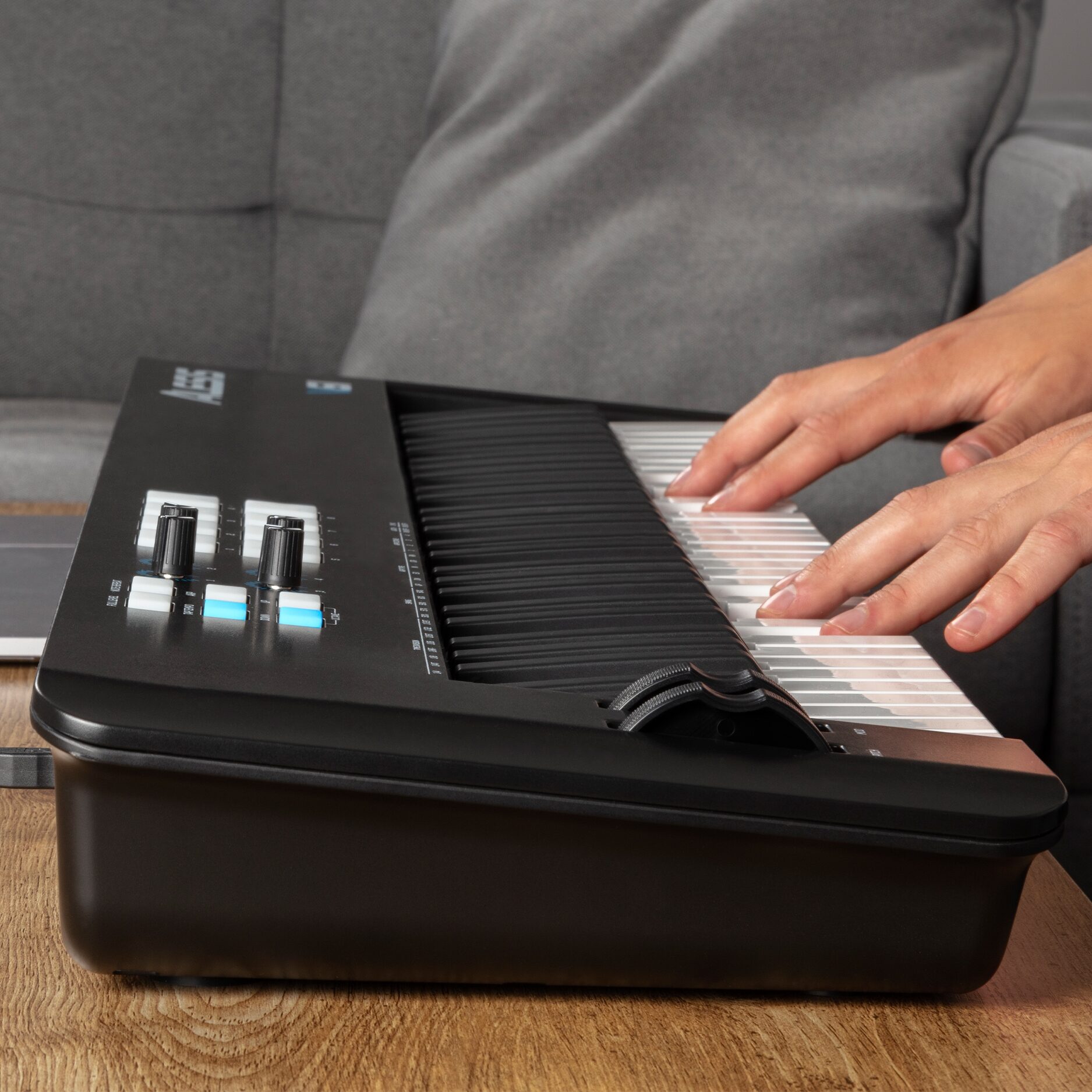 Alesis V61 MKII USB MIDI Keyboard Controller, 61-Key, New, Main-